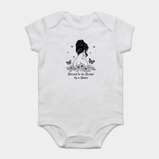Blessed to be Raised by a Queen Outline Floral Mom Baby Bodysuit